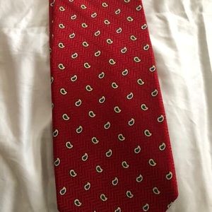 Brooks Brothers red tie